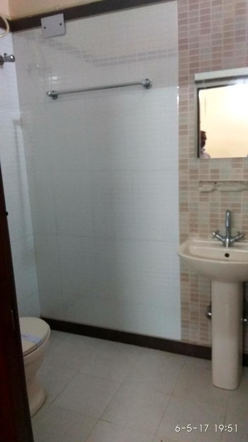 Hotel Varsa Dibrugarh Zewnętrze zdjęcie