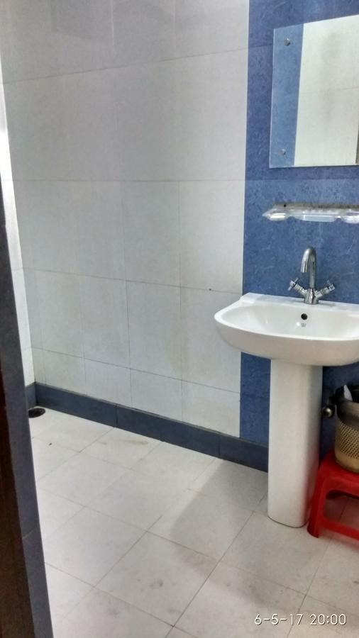 Hotel Varsa Dibrugarh Zewnętrze zdjęcie