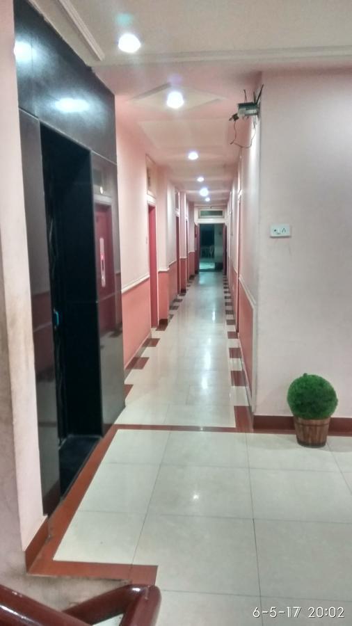 Hotel Varsa Dibrugarh Zewnętrze zdjęcie
